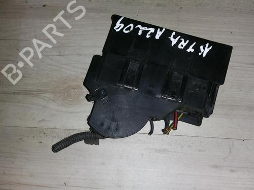 Used Fuse box Fuse box OPEL ASTRA G Hatchback (T98) 1.7 DTI 16V (F08, F48) (75 hp) 33480238 33480238