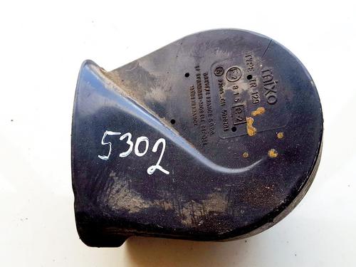 Used Horn Horn AUDI 100 C3 Saloon (443, 444) 1.8 (75 hp) 35858953 35858953