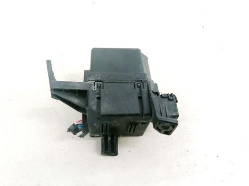Used Fuse box Fuse box 32885309 32885309
