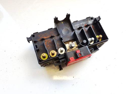 Used Fuse box Fuse box MERCEDES-BENZ CLS (C219) CLS 320 CDI (219.322) (224 hp) 32946757 32946757