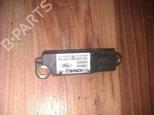 electronic-module-ford-focus-i-daw-dbw-1998-1999-2000-2001-2002-2003-2004-2005-2006-2007-2008-2009-33501663 main image