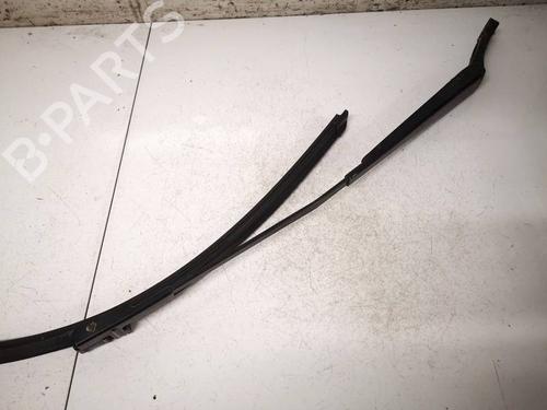 Used Front windshield wiper arm Front windshield wiper arm 38765678 38765678