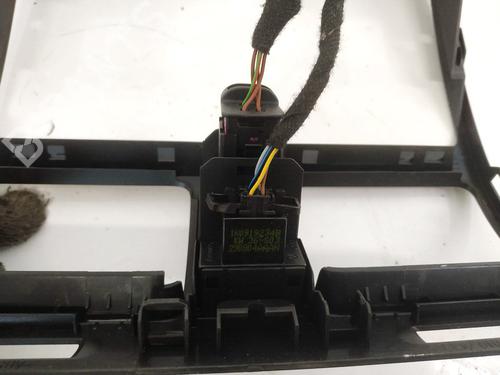 Warning switch VW GOLF V (1K1) 2.0 SDI | BP35445812I22 - Image 2