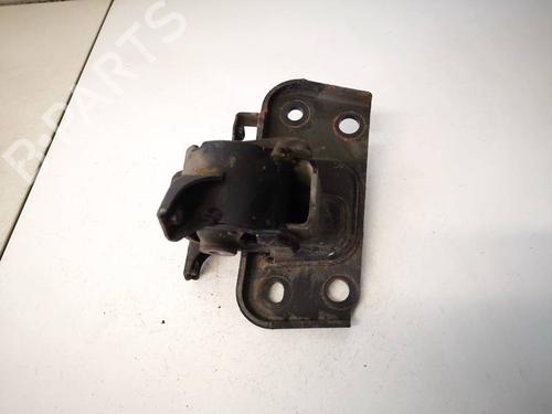 Used Engine mount Engine mount TOYOTA AURIS (_E15_) 2.0 D-4D (ADE150_, ADE150R) (126 hp) 32956391 32956391
