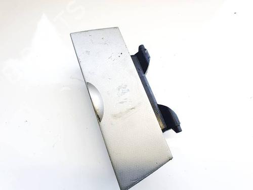 Used Ashtray Ashtray TOYOTA COROLLA (_E12_) 2.0 D-4D (CDE120R, CDE120L_) (110 hp) 35304875 35304875