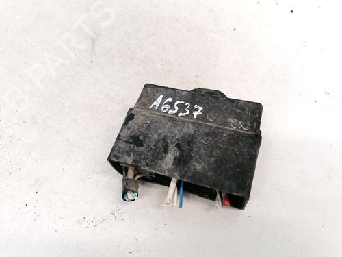 Used Fuse box Fuse box HYUNDAI ELANTRA III (XD) 2.0 CRDi (113 hp) 33076610 33076610