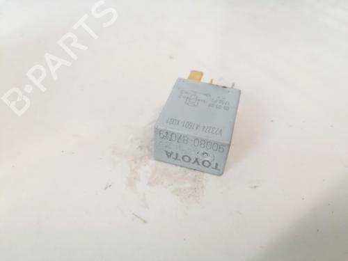 other-toyota-verso-_r2_-2009-2010-2011-2012-2013-2014-2015-2016-2017-2018-33087391 main image