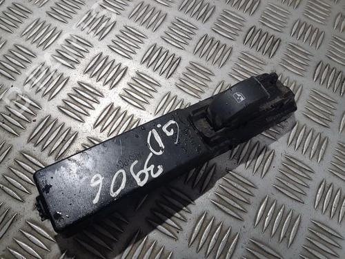 Used Switch Switch SAAB 9-3 (YS3F, E79, D79, D75) 2.2 TiD (125 hp) 33499708 33499708