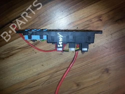 Used Fuse box Fuse box AUDI A3 (8L1) 1.8 (125 hp) 33497287 33497287