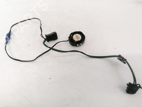 speaker-audi-a6-c5-4b2-4b4-1997-1998-1999-2000-2001-2002-2003-2004-2005-32910355 main image