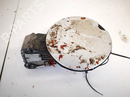 fuel-flap-renault-megane-iii-hatchback-bz01_-b3_-2008-35207999 main image