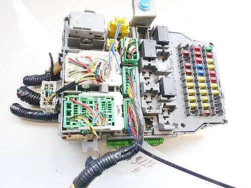 Used Fuse box Fuse box HONDA ACCORD VII Tourer (CM, CN) 2.2 i-CTDi (CN2) (140 hp) 32942434 32942434