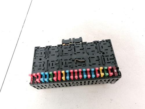 Used Fuse box Fuse box VW GOLF III (1H1) 1.9 SDI (64 hp) 33079974 33079974