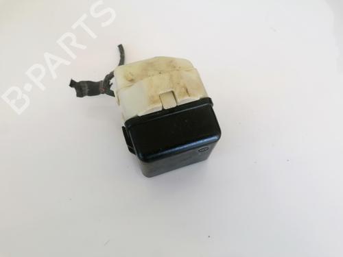 Used Fuse box Fuse box TOYOTA YARIS (_P1_) 1.4 D-4D (NLP10_, NLP10R) (75 hp) 32882668 32882668