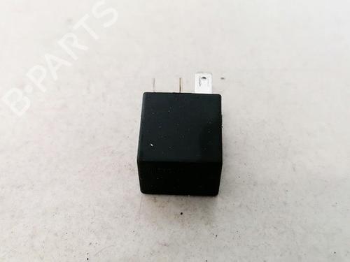 electronic-sensor-opel-zafira-a-mpv-t98-1999-2000-2001-2002-2003-2004-2005-2006-33067872 main image