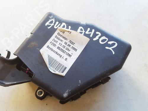 Fuse box AUDI A6 C6 (4F2) 3.0 TDI quattro | BP33517847E1 - Image 2