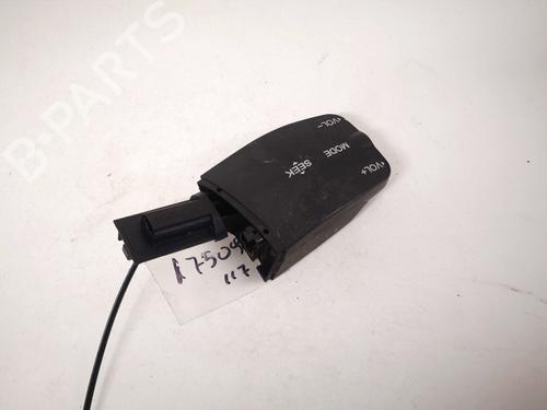 Used Steering wheel controls Steering wheel controls 35440599 35440599