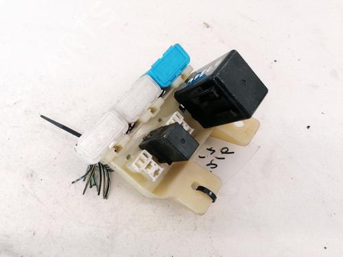 Used Fuse box Fuse box MITSUBISHI COLT V (CJ_, CP_) 1300 GL,GLX (CJ1A) (75 hp) 32882294 32882294