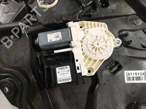Left front window motor VW GOLF VI (5K1) 1.4 TSI | BP39909924E21 - Image 4