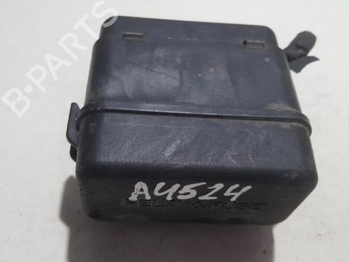 Used Fuse box Fuse box TOYOTA AVENSIS VERSO (_M2_) 2.0 D (CLM20_, CLM20R) (116 hp) 33509283 33509283