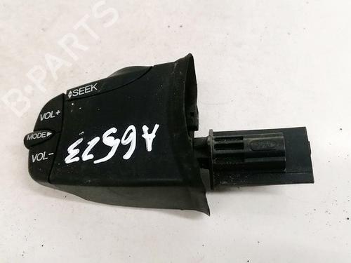 Used Steering wheel controls Steering wheel controls 35575997 35575997