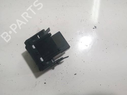 Used Switch Switch SKODA SUPERB II (3T4) 2.0 TDI (140 hp) 34796898 34796898