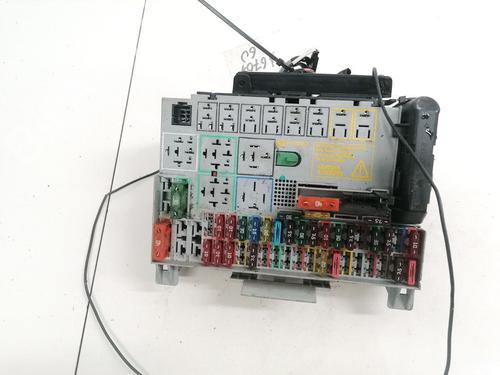 Used Fuse box Fuse box OPEL ZAFIRA A MPV (T98) 2.0 DI 16V (F75) (82 hp) 33084133 33084133
