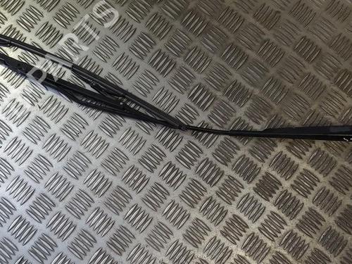 Used Front windshield wiper arm Front windshield wiper arm VW GOLF IV (1J1) 1.9 TDI (90 hp) 33495651 33495651