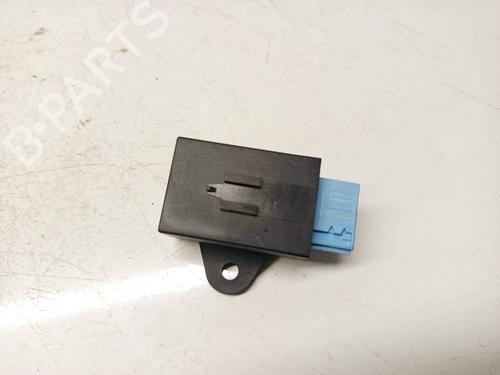 Used Electronic module Electronic module PEUGEOT 407 (6D_) 2.0 HDi 135 (6DRHRH, 6DRHRE, 6DRHRG, 6DRHRJ) (136 hp) 33488205 33488205