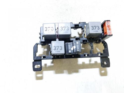 Used Fuse box Fuse box AUDI A6 C6 (4F2) 2.0 TDI (140 hp) 33102269 33102269