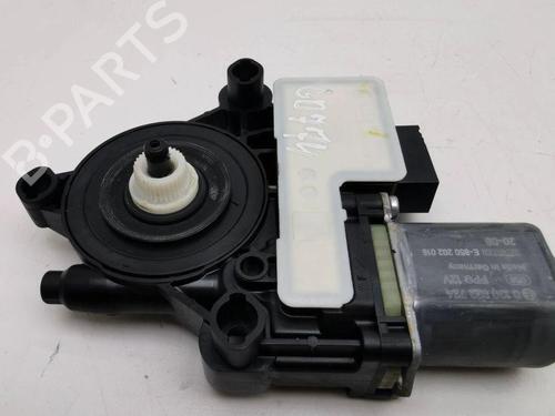 Rudehejsemotor bagstkærm højre VW TIGUAN (AD1, AX1) 1.5 TSI | BP28899403E22