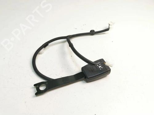 Engache cinturón Engache cinturón TOYOTA RAV 4 IV (_A4_) 2.2 D 4WD (ALA49) (150 hp) 33664852 33664852