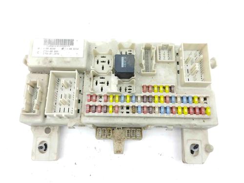 Used Fuse box FORD FOCUS C-MAX (DM2) 1.6 TDCi (109 hp) 28871657