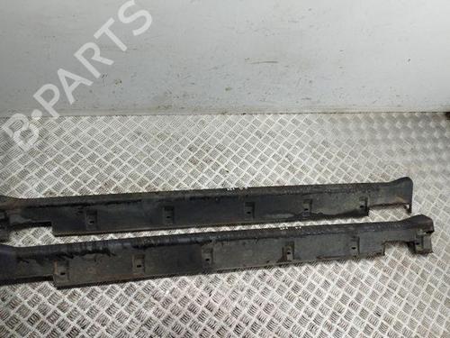 Used Left sideskirt HONDA CR-V II (RD_) 2.2 CTDi (RD9) (140 hp) 28842849