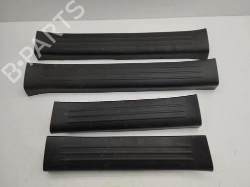 Used Right sideskirt Right sideskirt 33922726 33922726