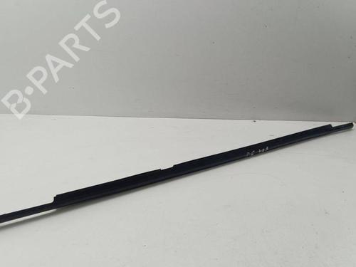 Door moulding trim HYUNDAI SANTA FÉ II (CM) 2.2 CRDi 4x4 | BP28892413C150 