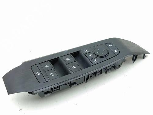 Used Right front window switch Right front window switch 36313837 36313837