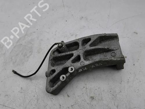Used Support MITSUBISHI OUTLANDER II (CW_W) 2.0 4WD (147 hp) 28858760