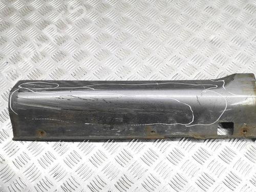 Used Left sideskirt KIA SORENTO I (JC) 2.5 CRDi 4WD (140 hp) 28867136