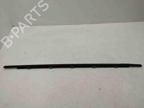 Dørliste HYUNDAI i30 Estate (FD) 1.6 CRDi (116 hp) 28894078