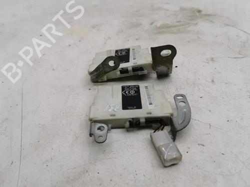 Module électronique TOYOTA PRIUS Saloon (_W1_) 1.5 Hybrid (NHW1_) | BP28864377M83 