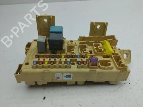 Used Fuse box Fuse box 33251897 33251897