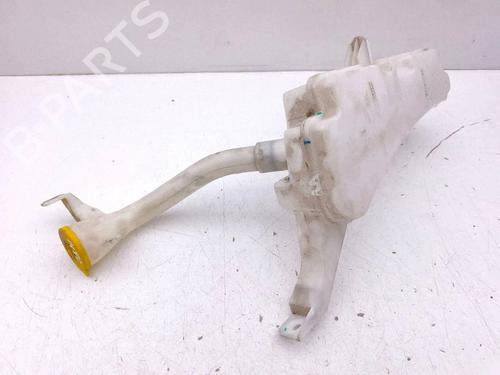 Used Windscreen washer tank Windscreen washer tank 39160268 39160268