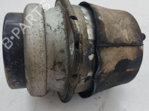 Used Engine mount PORSCHE CAYENNE (92A) 3.0 Diesel (239 hp) 28896697