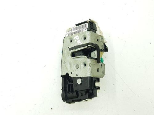 Used Front left lock CHRYSLER VOYAGER IV (RG, RS) 2.8 CRD (150 hp) 28890561