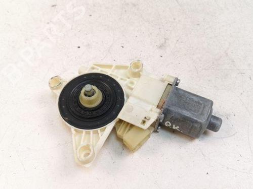 Rudehejsemotor forskærm venstre MERCEDES-BENZ C-CLASS (W204) C 220 CDI (204.008) (170 hp) 28867318