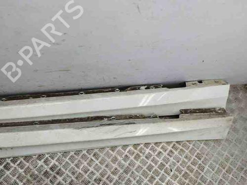 Left sideskirt BMW 1 (E87) 118 d | BP28852159C115
