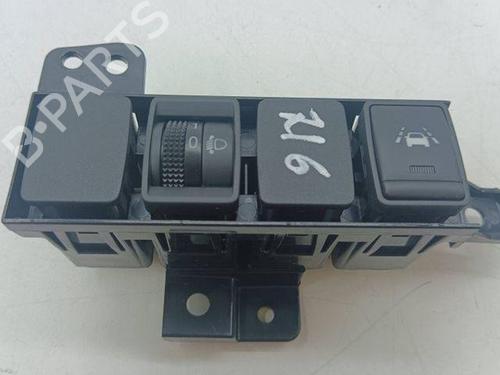 Used Switch NISSAN QASHQAI II (J11, J11_) 1.3 DIG-T (140 hp) 28856787