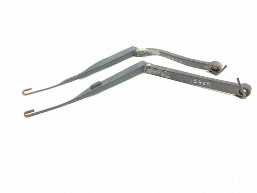 Used Front windshield wiper arm Front windshield wiper arm NISSAN 350Z Coupe (Z33) 3.5 (AAZ33) (280 hp) 40193051 40193051