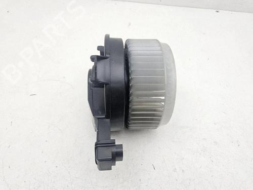 Varmeblæser Varmeblæser HONDA CR-V IV (RM_) 2.2 i-DTEC AWD (RE6) (150 hp) 37404893 37404893